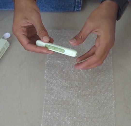 2-in-1 Needle Threader Seam Ripper